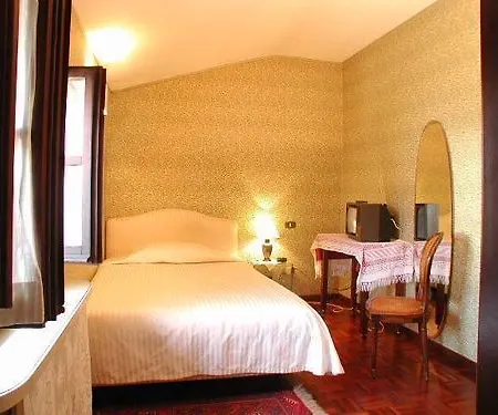 Relais Oroscopo 3* Sansepolcro